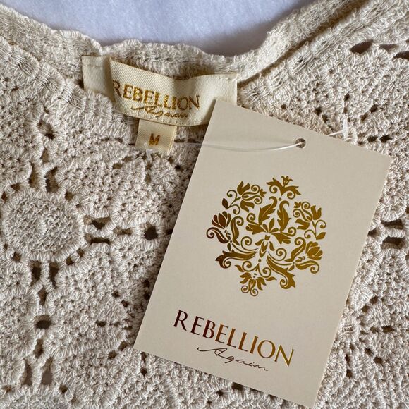 🎉😀CLEARANCE SALE!!😀🎉REBELLION AGAIN Lace Cropped Tank Top NWT - Picture 3 of 6